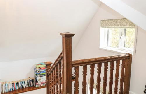 The Lodge - Photo 25