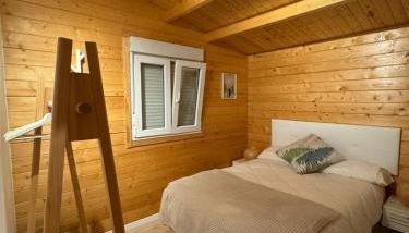 Peaceful Getaway with Pool & BBQ Area - Foto 4