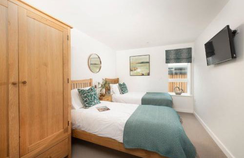 Sandyford, Holywell Bay - Sea Views - Walk to Beach - 2 Pets Allowed - Free Parking and WiFi - Foto 30