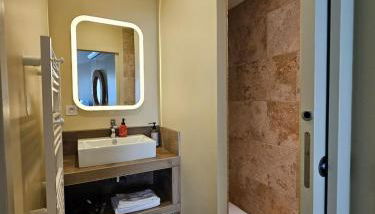 Genas Azieu - Le Chalet, La Bastide, Le Loft, Le Mas et la Paillote - Foto 4