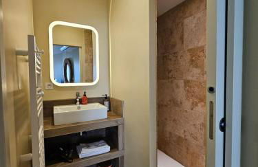 Genas Azieu - Le Chalet, La Bastide, Le Loft, Le Mas et la Paillote - Foto 4