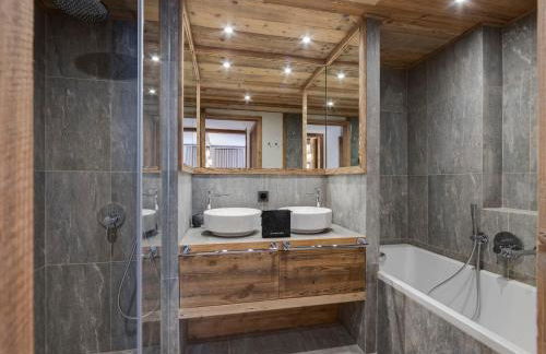 Appartement duplex à Val d'Isère, sauna, cheminée, 4 chambres en suite, parking, pour 8 personnes - FR-1-567-123 - Foto 16