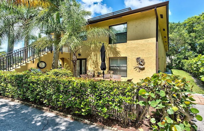 Le Monaco - Romantic 1 BR Condo Steps from 5th Ave S. Chic Coastal Retreat with King Bed and Beach Access. Perfect Location for Couples Near Dining, Shopping, and Naples Beach - Foto 23