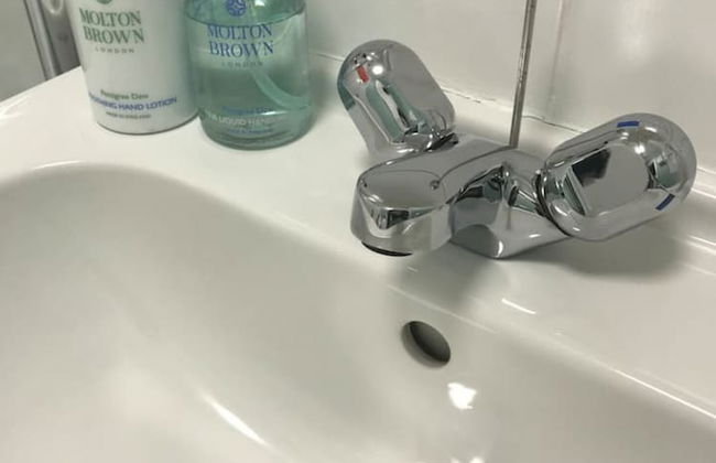 Lovely 2- Bed Apartment in Hawick - Foto 13