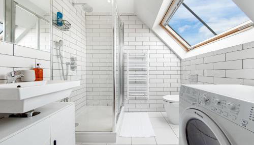 Escape by The River & Bushy Park - Foto 5, Shower