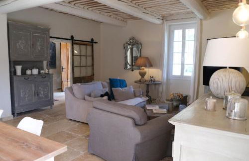 superb prestigious mas with pool in the countryside of caumont sur durance, close to avignon, sleeps 8 - Foto 23