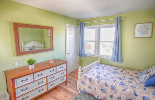 Gorgeous beach house with large pool & private beach, just 3 blocks away!! - Foto 25