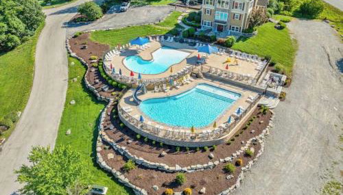 TOP Rated! Family home with 7 King beds & Hot tub - Photo 4