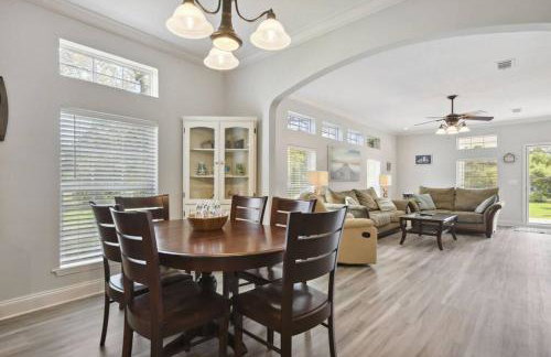 Old Town Bay St. Louis Outdoor Bar Area Game Room - Foto 14