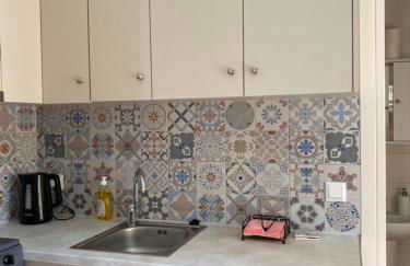 Στούντιο σε ανακαινισμένο αρχοντικό του 19ου αιώνα, κέντρο Μύρινας - Photo 13