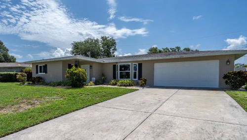 Sunny Cottage with lanai and garage, only 4 miles from Siesta Key - Foto 2