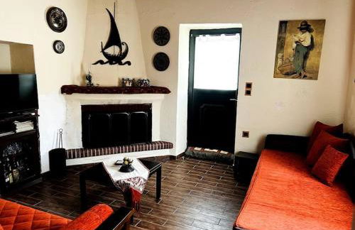 Aelia Cottage House - Photo 30