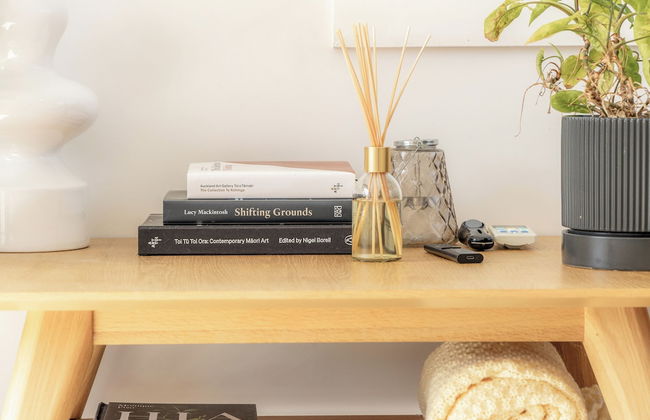 Tahatai Cottage with Spa Pool - Oneroa - Foto 12