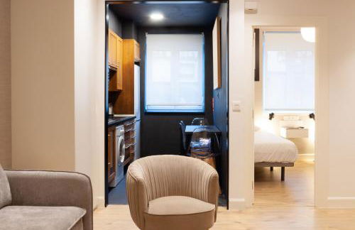 Vivienda Turística en Bilbao La Vieja con Wifi y Parking - Foto 16