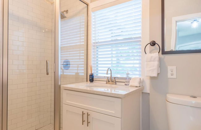 Beautiful Large Newly Renovated 5 Bedroom House - Foto 14