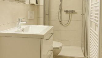 N&N City Apartment Schwerin Ruhig & Zentrumsnah - Foto 4, towels, Shower