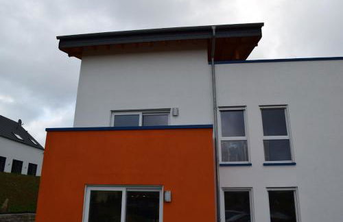 hunsruecker-fewo - Die Erlebnishütte - 2 Ferienwohnungen im Hunsrück in Unzenberg - Foto 1