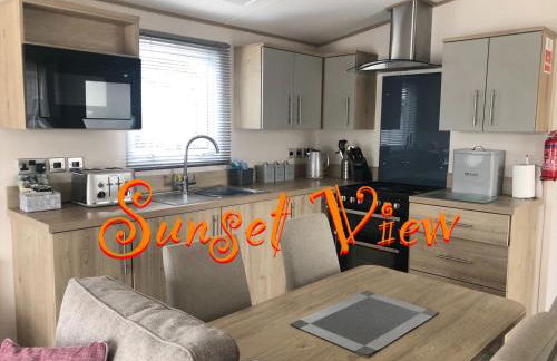 Tattershall Lakes Sunset View Caravan Lakeside, Hot Tub, Garden, Private Fishing Peg & WiFi - Foto 41