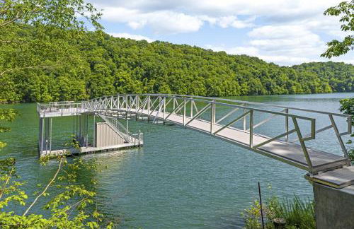 Lakeside Retreat Sleeps 22 Dock Grill Game Room - Foto 4