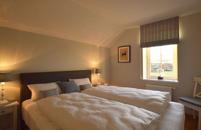 Charming Fens Family Home - Photo 5