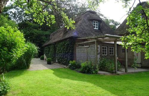 Kleines Reethaus Johannsen - mit geschmackvoller Einrichtung und tollem Garten - Foto 8