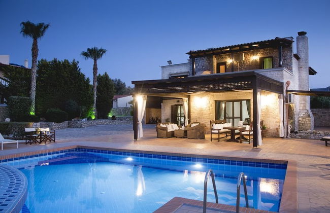 Agnes Villa - Photo 1