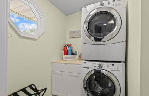 Relax! Pool/HotTub/TheaterRoom/Sleeps 15! - Foto 32