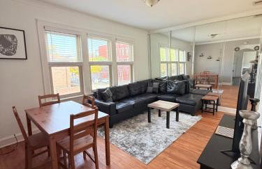 Free Parking! Private Rooftop! 3bd near downtown! - Photo 18