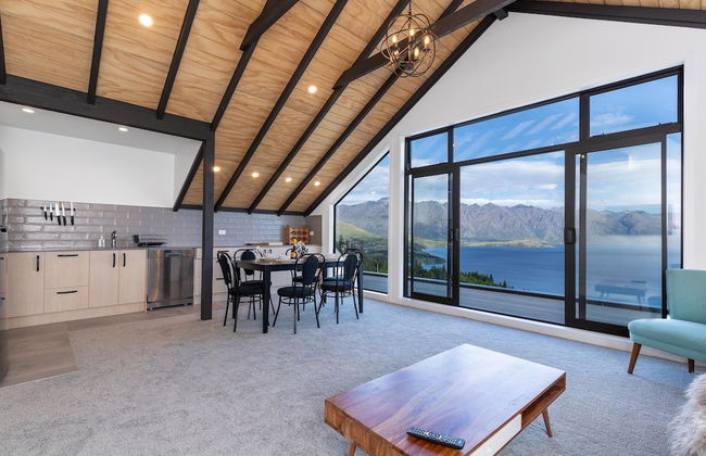 Modern, Plush & Picturesque - Brand New Townhouse - Foto 7