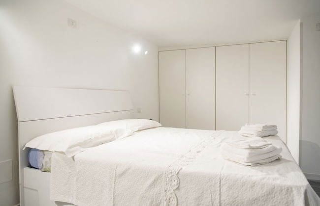 Contemporary 2 Bedroom Flat near University - Photo 4