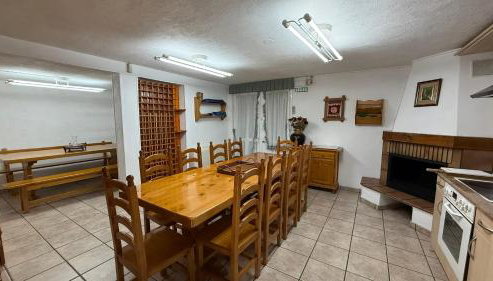 Casa con jardín para Grupos y Familias, 6 habitaciones - Photo 5