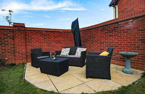 4 bed house in Milton Keynes - freeparking - wifi - Foto 16