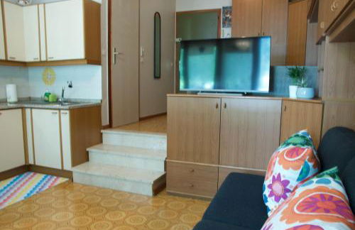 Al Sole di TSS' - Cozy Apartment a 20 Metri dal Lago di Caldonazzo - Perfetto per coppie a Calceranica al Lago - Foto 7