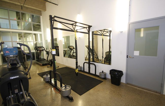 Downtown Loft Style Condo Heated Parking - Foto 31