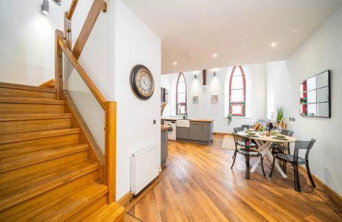 The Church Front - Photo 22