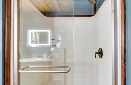 Private Dock Lakefront Family Home in Outing - Foto 17