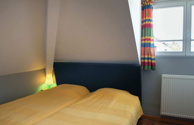 Holiday Home in Moutouyet With Pool & Sauna - Photo 7