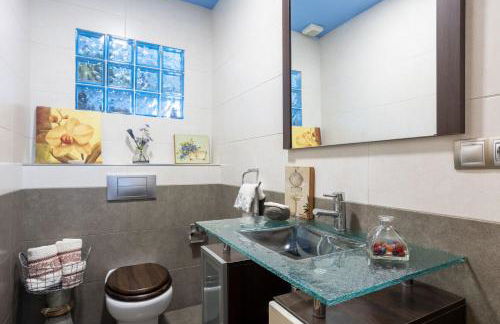 LE LLAR casa con 2 PISCINAS 1 CLIMATIZADA INTERIOR muy cerca de Santiago de Compostela - Foto 9