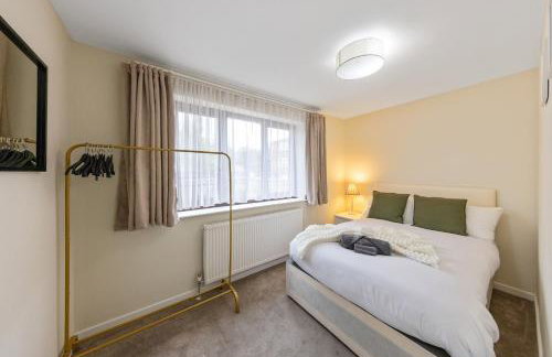 The Belvedere Stay - Free Parking, Spacious Garden, Super King Bed - Foto 3