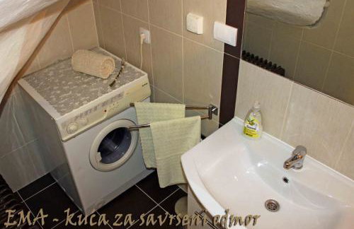 Holiday home Ema - Foto 45