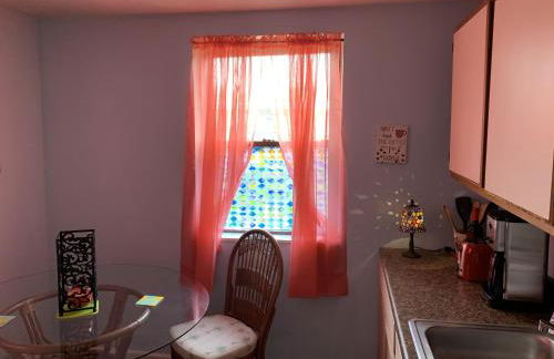 Break Side Studio #5 apts - Photo 5