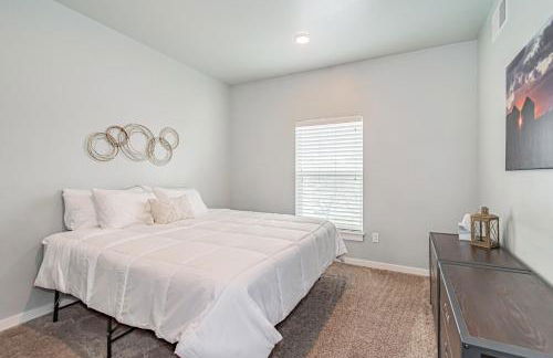 Bringham's Mill Apartments Perfect for Groups Full Kitchen Gym and Free Parking - Photo 9