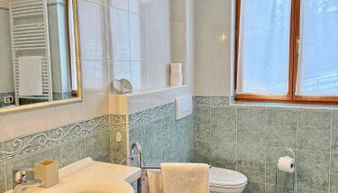 Luxury Chalet at the Foot of the Dolomites by the Castle - Photo 2