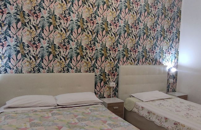 Caponi Bros - Photo 23