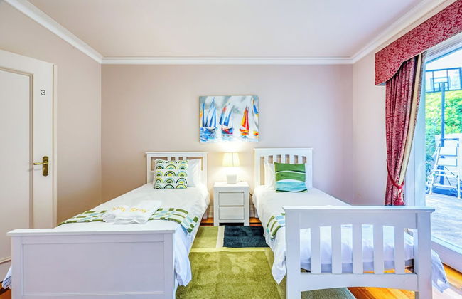 StayAU Expansive 7BR Villa Warrandyte - Foto 34