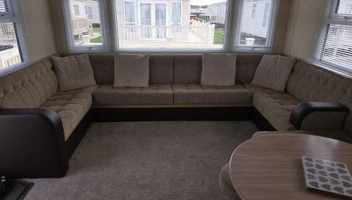 PG69 Golden Palm 8 Berth Caravan with Decking - Foto 3