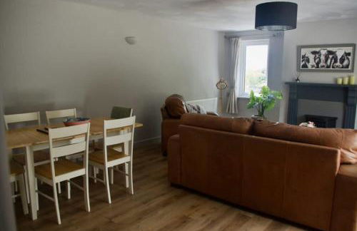 Converted Stables at Peaceful Family Farm Stay - Photo 6