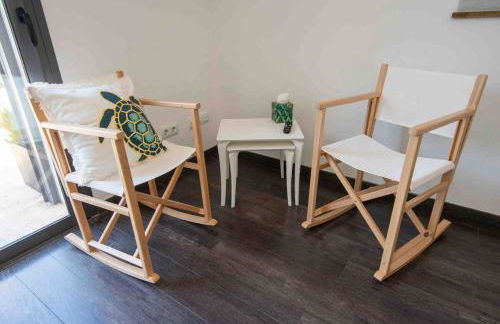 Idyllic 6 bed villa stunning sea view salt pool - Foto 46