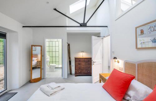 Funzi- Private Norfolk Retreat dog friendly garden - Photo 24