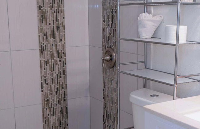 Luxe 1 Bedroom House with Pool - Gulfview II unit 410 - Photo 29